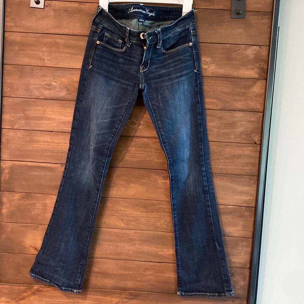 American eagle size 2 skinny kick jeans